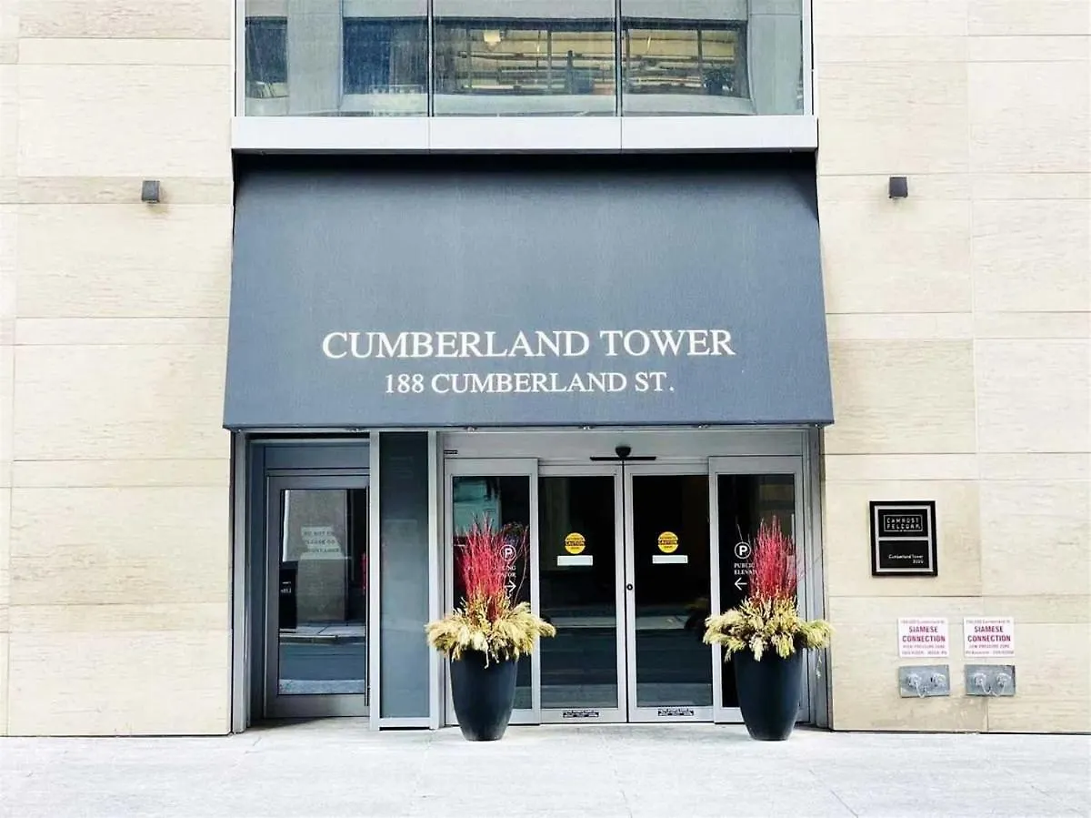Apartment 2 Bedroom Plus Den Condo Toronto Canada