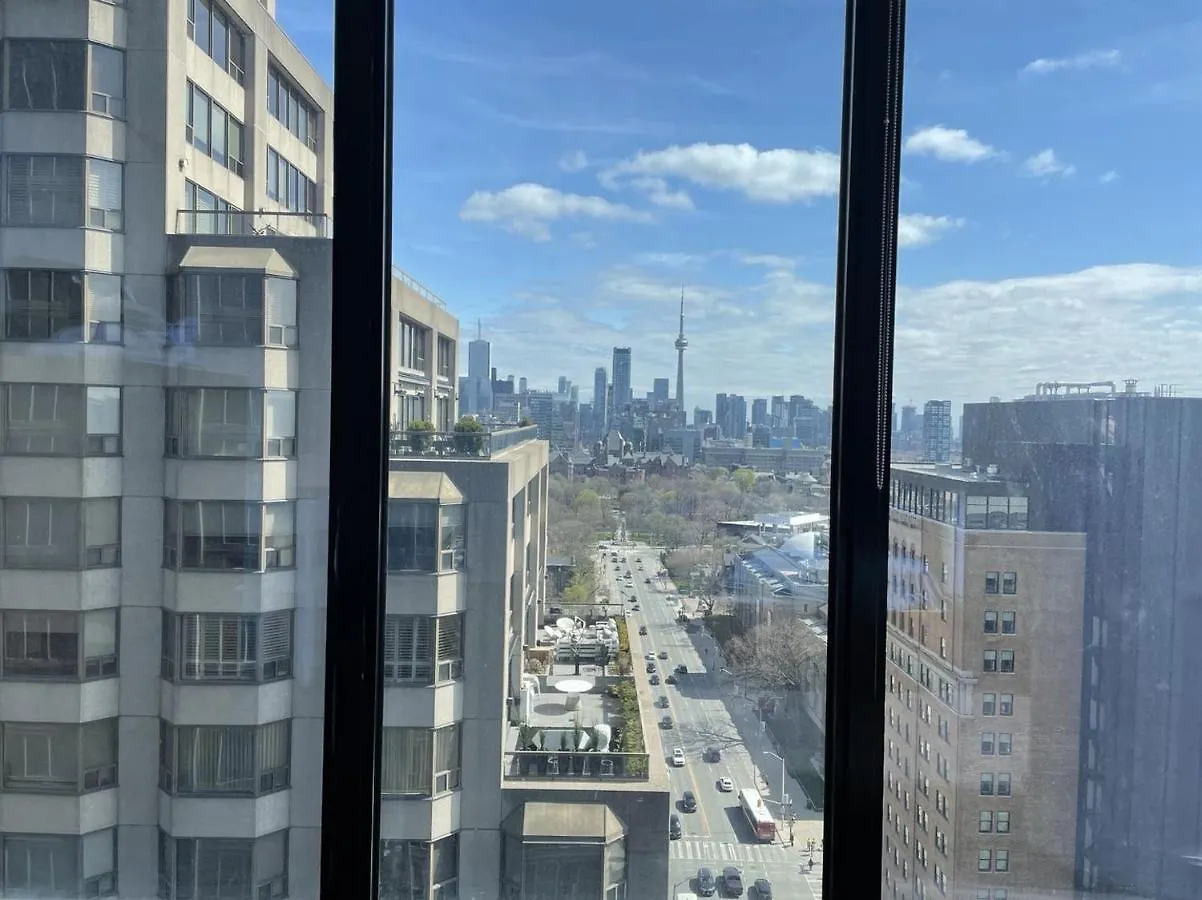 2 Bedroom Plus Den Condo Toronto