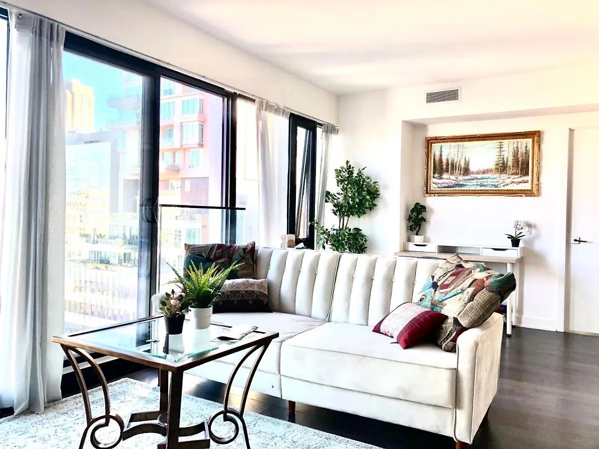 2 Bedroom Plus Den Condo Toronto